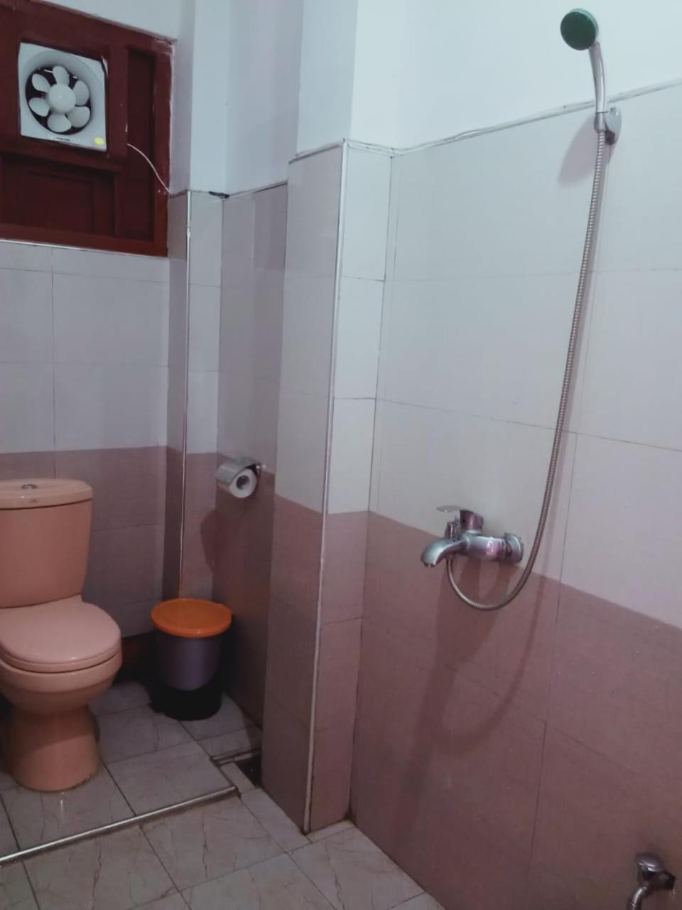 Misty View Inn Ела Екстериор снимка