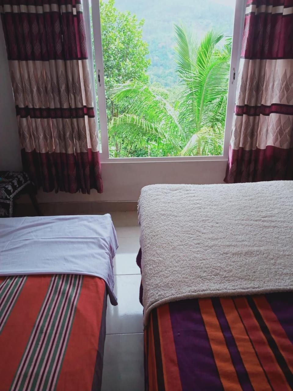 Misty View Inn Ела Екстериор снимка